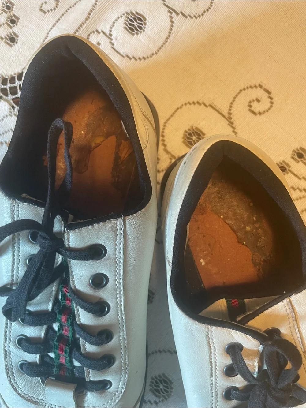 Gucci Vintage Unisex White Leather Lace-Up Sneakers Black Trim Signature Web